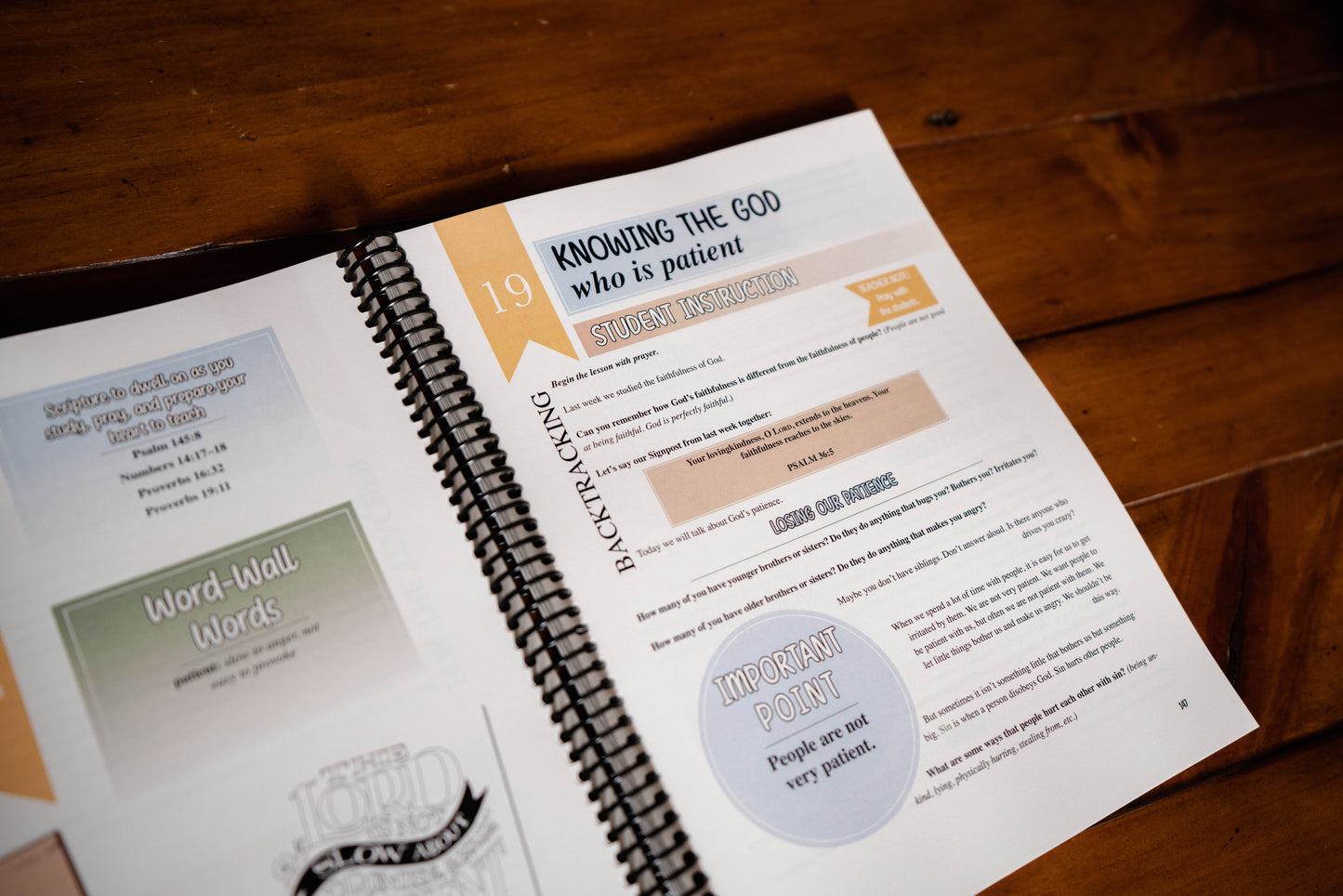 Behold Your God: Seeking Him Early Level 2 Teacher's Kit